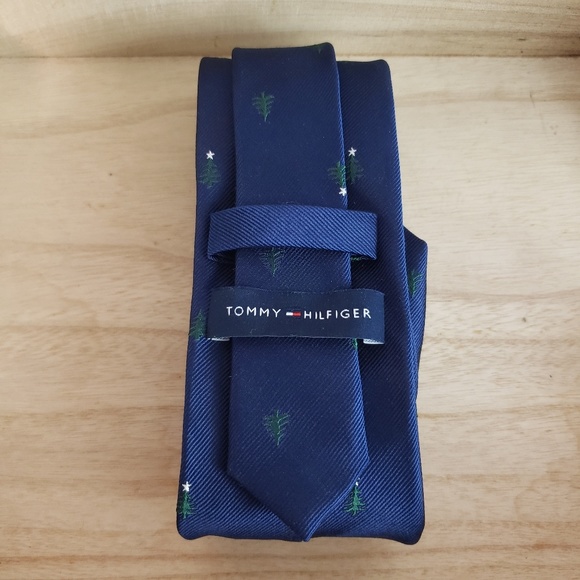 Mens Tommy Hilfiger Blue Christmas Tie 100% Silk - Picture 3 of 4